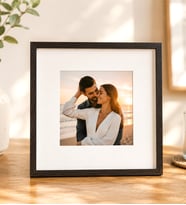 Kişiye Özel Yapışkanlı Sök Tak Paspartulu Duvar Çerçevesi Fotoğraflı Çerçeve
