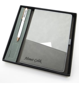 Signator® Codex  N179 Kişiye Özel Defterli Set - İsme Özel Beyaz Kalem + İsme Özel Gri Defter  İsme Özel Kutusunda Hediyelik Set (Karışık)