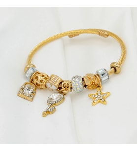 Shekka Yıldız Kilit ve Anahtar Figürlü Taşlı Gold Charm Bileklik