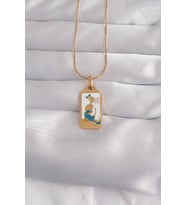 316L Çelik Gold Renk Beyaz Mineli Kız Figür Tarot Kolye TJ-BKO9027