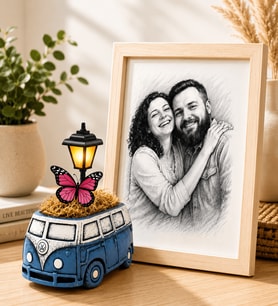 Kişiye Özel Karakalem Fotoğraflı Ahşap Çerçeveli Mavi Vosvos Minibüs Masa Lambası