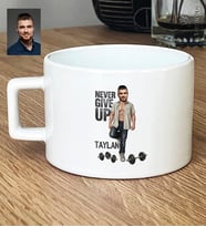 Kişiye Özel Karikatürlü Never Give Up Motivasyon Lüks Fincan Doğum Günü Hediyesi