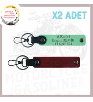 Yeşil-Bordo, Motorcu Dostlara Özel, İsim Plaka ve Kan Grubu Yazılı Güvenli Sürüş 2'li Anahtarlık Set