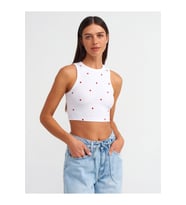 Dilvin Kadın Kalp Nakışlı Crop Top Beyaz Günlük Atlet- 20819
