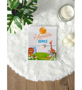 Pamuğum Atelier Kişiye Özel Safari Tasarım Kartlı Şans Bilekliği Misafirler İçin Hoşgeldin Bebek - Doğum Günü Hediyelik (15-25-50-100-200 Adet)