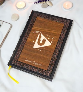 Müzik Desenli Termo Deri + Ahşap Anı Defteri - Çizgili Defter - Hediyelik (17x24 cm- 320 Sayfa)