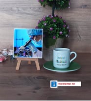 Laborant Fotoğraflı Dekoratif Taş, Ahşap Altlıklı Türk Kahvesi Fincanı Hediye (Model 9)