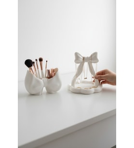 Beyaz Fiyonk Tasarımlı Makyaj ve Takı Organizer Seti, 14cm ve 10cm ölçüler