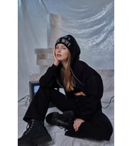 Kadın Siyah Kapüşonlu Uzun Kol Fermuarlı Crop Mixed Sweat