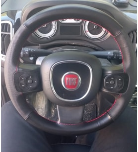 DİKİŞLİ DİREKSİYON KILIFI MİNİKARE / NOKTALI DERİ KIRMIZI DİKİŞLİ FIAT 500 İÇİN