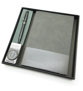 Signator® Codex  N325 Kişiye Özel Defterli Set - İsme Özel Siyah Kalem + İsme Özel Gri Defter + İsme Özel Gri Çakmak  İsme Özel Kutusunda Hediyelik Set (Karışık)