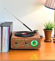 Ultratekno M-1317BT Plak Çalar Görünümlü Özel Tasarım Retro Vintage Nostaljik Radyo & Bluetootlu Mini Fm Radyo (Açık Kahve)