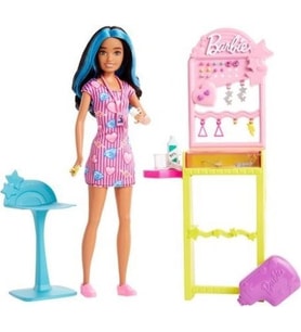 Barbie Skipper'ın Takı Standı Oyun Seti