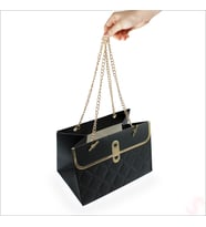 Zincir Askılı Karton Hediye Çantası 15×11×10 cm – Siyah