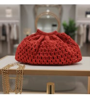 ChicLookDesign Gold Saplı El Örgüsü Kırmızı Hasır El Çantası (Kırmızı - Altın Rengi)