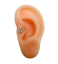 ÇELİK ARKADAN VİDALI TAŞLI TRAGUS-HELIX PIERCING 6 MM GÜMÜŞ RENK ACR2177