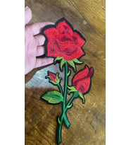 ÜTÜ İLE YAPIŞAN NAKIŞ İŞLEME KIRMIZI ÇİÇEK ARMA DİKİŞ APLİKE 29X14 CM