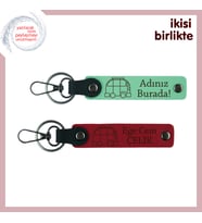 Gezici Hayat Tarzını Sevenlere, Karavan Temalı Deri Anahtarlık Takımı, İsme Özel, Açık Yeşil-Kırmızı