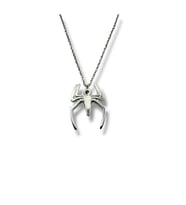 Spider (Örümcek) İnce Zarif Unisex Kolye – Şıklık, Güç ve Minimal Tarzın Buluşması