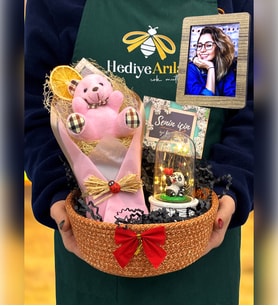 Size Özel Fotoğraflı Hediye Sepeti  Pembe Ayıcıklı Buket, Işıklı Mutlu Pandalı Fanus