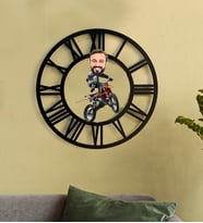 Kişiye Özel Motorcu Karikatür 3D Ahşap Mdf Duvar Saati 109