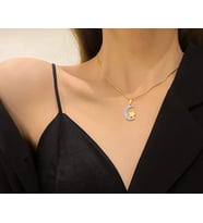 voyageaccessory Minimal Boyut Altın Renk Paslanmaz Çelik Zirkon Taşlı Ayıldız Kadın Kolye