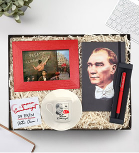 Kişiye Özel Kırmızı Mat Roller Kalem & Mustafa Kemal Atatürk Baskılı Defter & 29 Ekim Fincan & Kırmızı Çerçeve 29 Ekim Hediye Seti