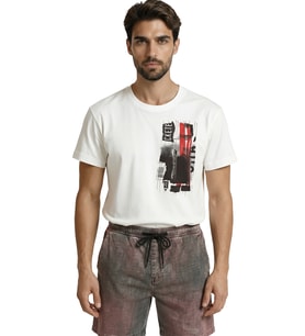 Soyut Kırmızı Siyah Grunge Temalı Modern Sanat Baskılı Premium Erkek Tişört (Beyaz)