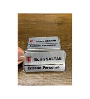 Yaka Kartı İsimlik Metal 1 Adet İğneli Logo Baskılı Premium Dikdörtgen (Gümüş) (Silver)