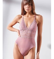 Intive Kadın Dahlia Pudra Dantelli Sırt Detaylı Tasarım Bodysuit (STD)
