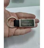 ÇELİK-KALİTELİ KİŞİYE ÖZEL İSİM YAZILI ANAHTARLIK NO:98
