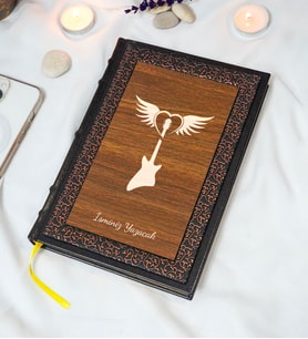 Gitar Desenli Termo Deri + Ahşap Anı Defteri - Çizgili Defter - Hediyelik (17x24 cm- 320 Sayfa)