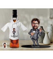 BK Gift Kişiye Özel Karikatürlü 3D Ahşap Biblo ve Beyaz Mini İçki Şişesi Tişörtü Hediye Seti, Arkadaşa Hediye, Sevgiliye Hediye-14