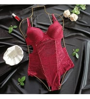 Dolly Dantelli Dolgulu Agraflı Kadın Fantezi Bodysuit (Bordo)