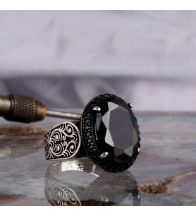 ZİRKON TAŞLI OVAL MODEL 925 AYAR GÜMÜŞ ERKEK YÜZÜK