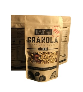 Ev Yapımı Çilekli Granola