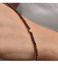 14 Ayar Altın Kaplama Gümüş Lal Taşı (Garnet) Doğal Taş Ortası Taşlı Top Detaylı Gümüş Bileklik