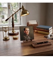 Atatürk Masaüstü Ahşap Tablo - Kabartmalı Baskı Şık Hediyelik 16x16 cm No 2