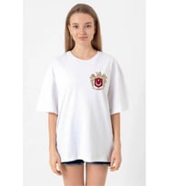 Türk Arma Baskılı Oversize Bisiklet Yaka Günlük T-shirt - Beyaz