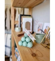 Mumelia Candles Küre Piramit - Doğal Soya Blok Dekoratif Mum - Yeşil