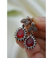 STONEAGE Yakut ve Zirkon Taşlı Zarif Küpe