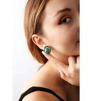 Matya Antik Gümüş Kaplama Çivili Yeşil Renk Taşlı Model Küpe