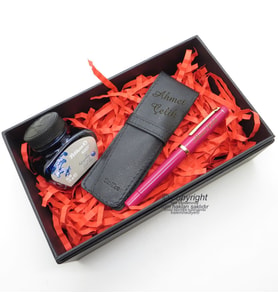 Scrikss İkili Kalem Kılıfı + 419 Fuşya Dolma Kalem + Pelikan Mürekkep Hediyelik Set - SVG196 İsme Özel Defter Kalem Kutulu Set