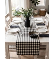 Massarelli Pötikare Serisi Dekoratif Kırmızı Polyester Runner 45*150cm (Siyah)