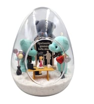 Peluş Ayıcıklı Yumurta Cam Fanus Buketi Canım Öğretmenim Temalı Öğretmenler Günü Hediyelik Esmer Öğretmen