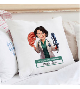 Kişiye Özel Hediye En Başarılı Kadın KBB Doktoru Karikatürlü Yastık