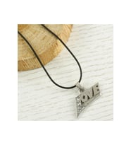 Love Yazılı Metal Vinlex Deri Kolye (Gümüş)
