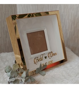Kişiselleştirilmiş 25x25 cm Gold Ayna Anı Çerçevesi-Fotoğrafınızı Gönderin Biz Çıkartalım!
