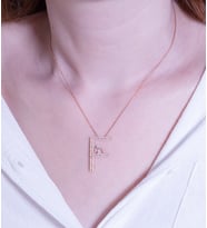 F Harf Taşlı Rose Altın Kolye (ZNKLY1560)