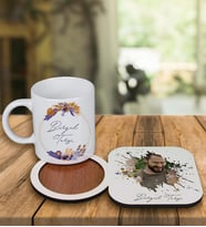 Kişiye Özel Tasarım Kupa Bardak Ve Fotoğraflı Ahşap Bardak Altlığı 99342 (Krem)